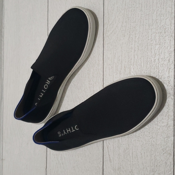 Rothys 6.5 black stretch woman loafers
